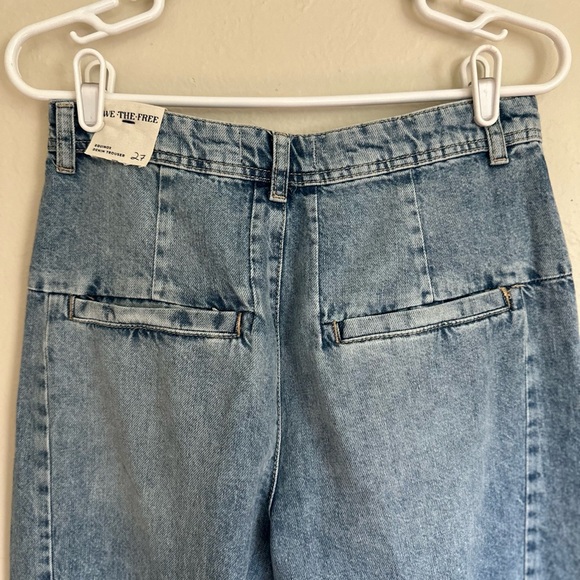 Free People Equinox Denim Trouser, size 27 in Open Sky - Picture 5 of 7